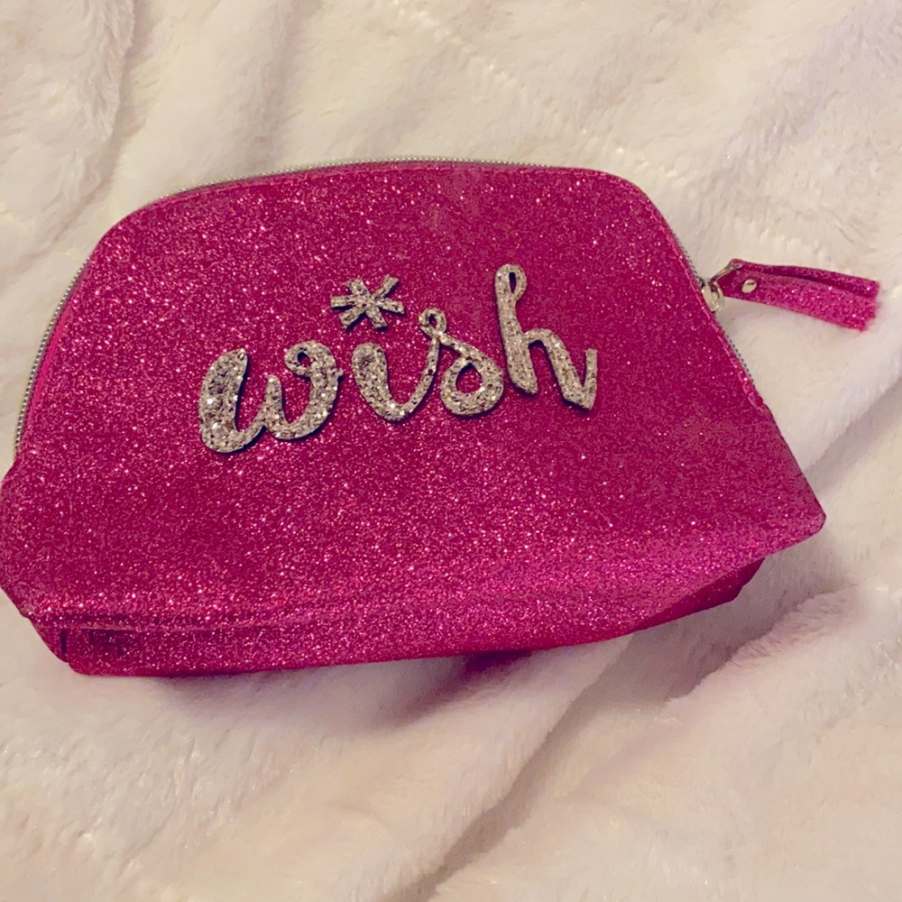Makeup pouch